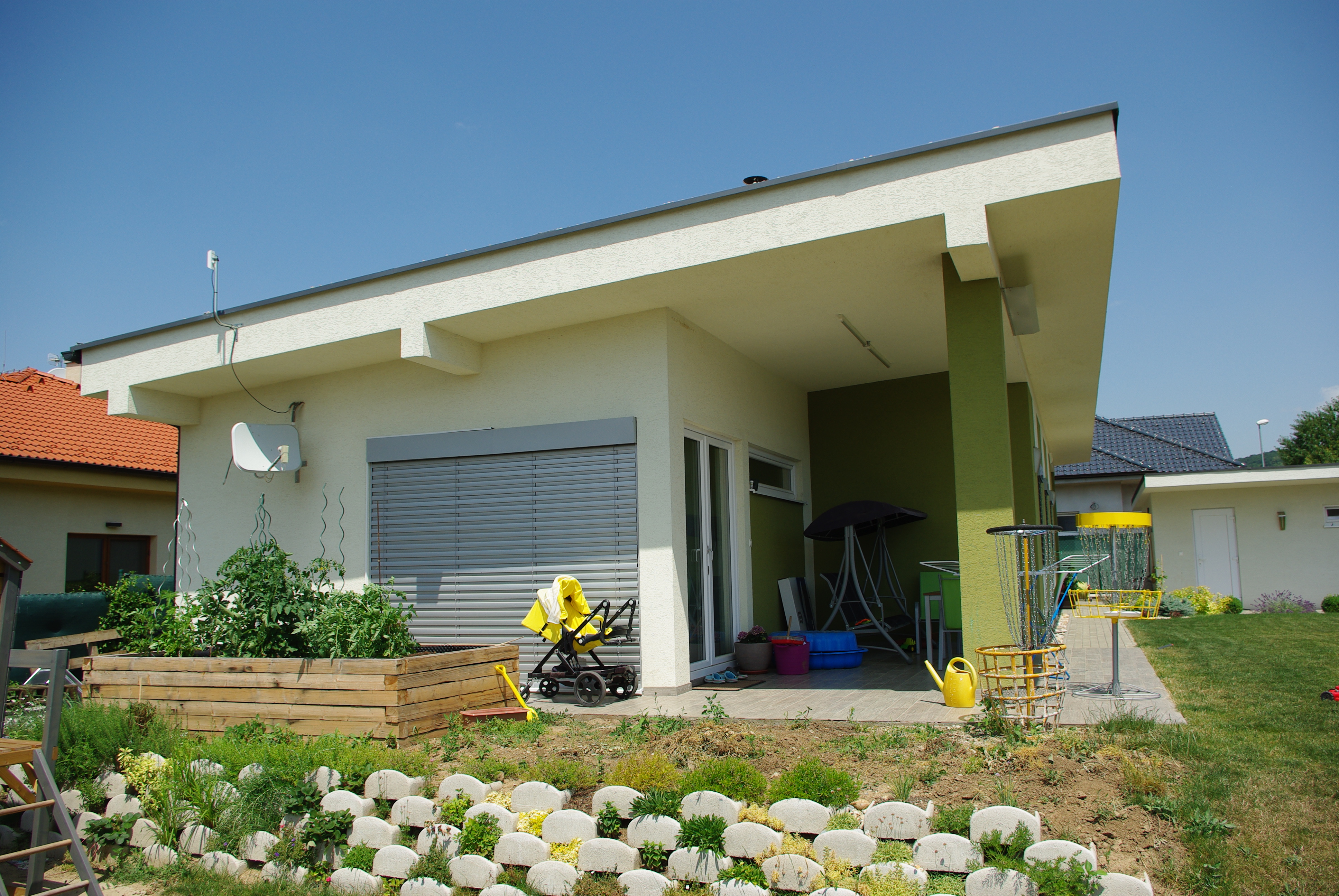 mhouse2