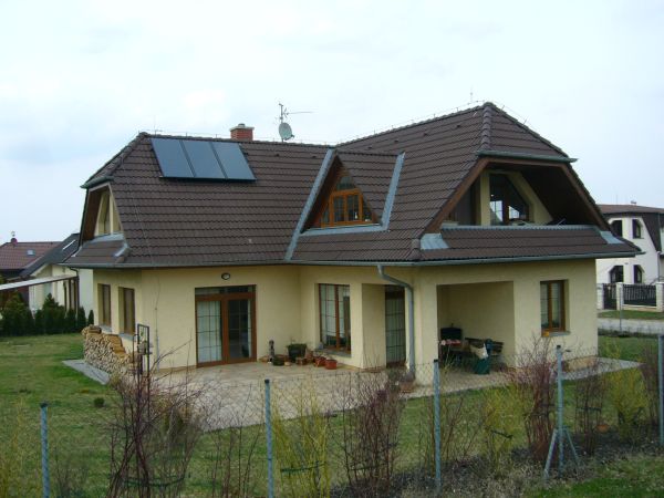 rodinny-dom-s-kolektormi
