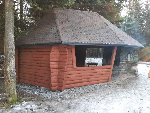 obnoveny-altanok-mihalov