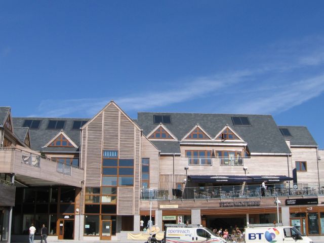 nakupne-centrum-falmouth-thermosolar